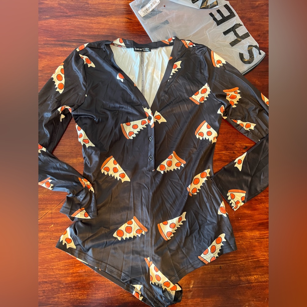 🖤5/$10 Bundle pizza bodysuit